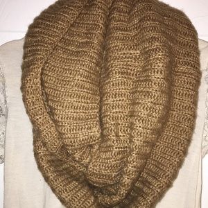 brown infinity scarf! 🧣